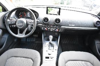 AUDI A3 SPORTBACK 1.6 TDI S TRONIC 116CV BUSINESS (PADDLE AL VOLANTE + XENON PLUS + NAVI + SENS. + CERCHI 17)