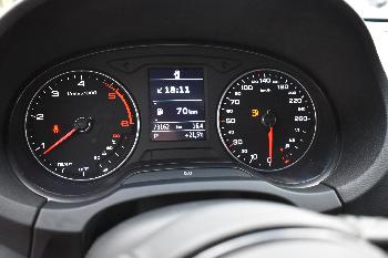 AUDI A3 SPORTBACK 1.6 TDI S TRONIC 116CV BUSINESS (PADDLE AL VOLANTE + XENON PLUS + NAVI + SENS. + CERCHI 17)