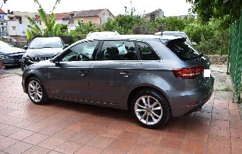 AUDI A3 SPORTBACK 1.6 TDI S TRONIC 116CV BUSINESS (PADDLE AL VOLANTE + XENON PLUS + NAVI + SENS. + CERCHI 17)